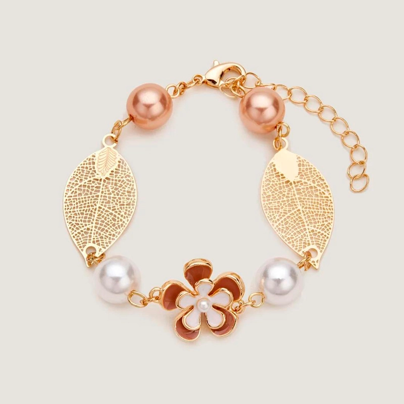 four leaf flower bracelet