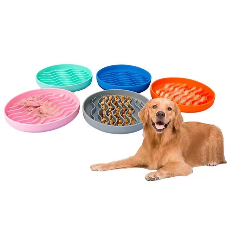 4305235 food grade suction cup type waterproof non slip pet silicone licking pad dog cheap price wholesale supplier